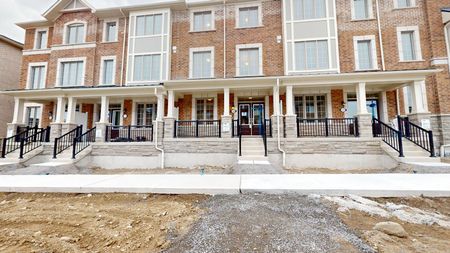 For Lease - 3328 Thunderbird Promenade, Pickering, Ontario - Photo 2