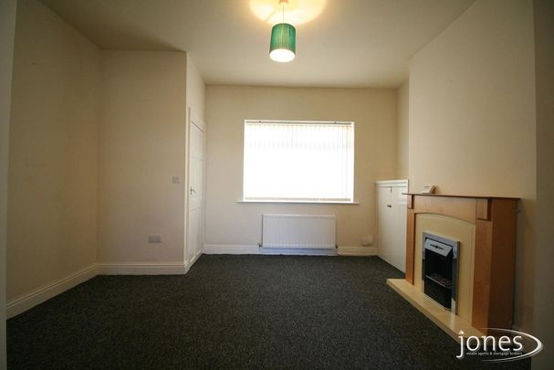 2 bedroom terraced house to rent - Photo 1