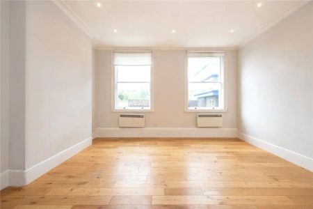 2 bedroom flat in Chalk Farm - Photo 4