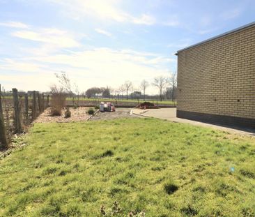 Woning met 2 slpk, tuin en garage voor 950 EUR/mnd - Photo 1