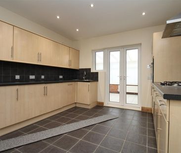 South Street, Stanground, Peterborough - Photo 6