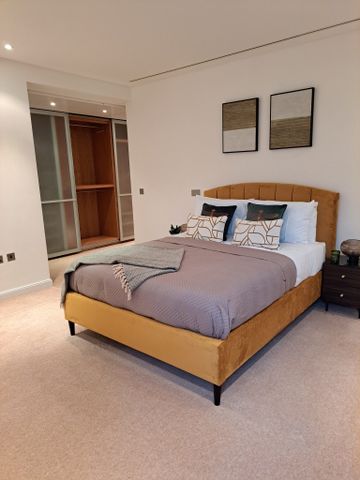 Gated Two Bedroom Property for Rent in Notting Hill Gate - Photo 4