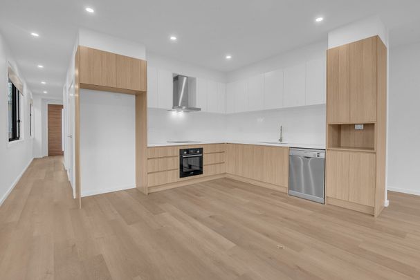 16 Kennedy Street, Fairfield VIC 3078 - Photo 1