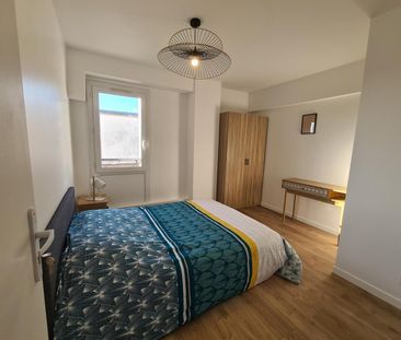 Location Appartement 5 pièces 89m² ANGERS 49000 - Photo 2