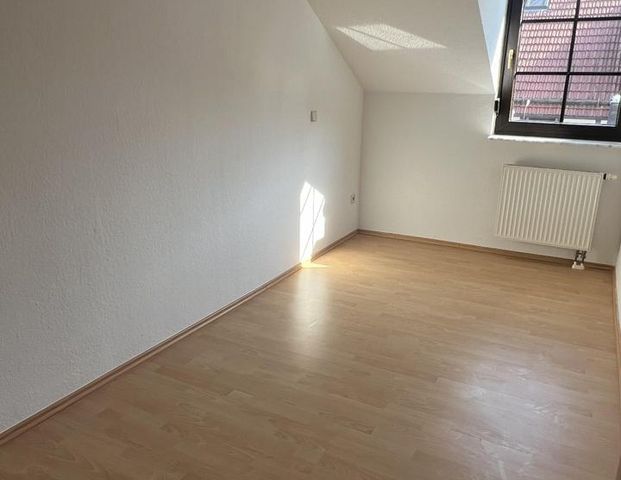 Sanierte 4 - Raum Maisonette Wohnung mit zwei Bädern und Balkon - Foto 1