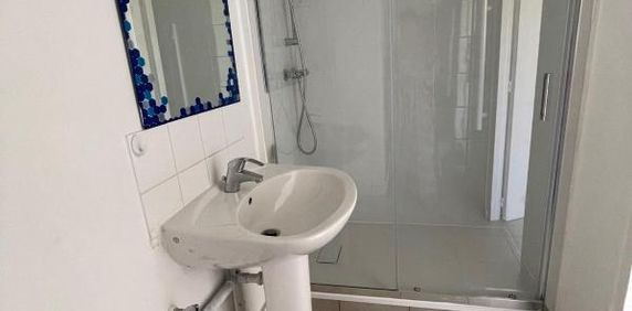 Location Appartement 1 pièce 19m² COULOMMIERS 77120 - Photo 2