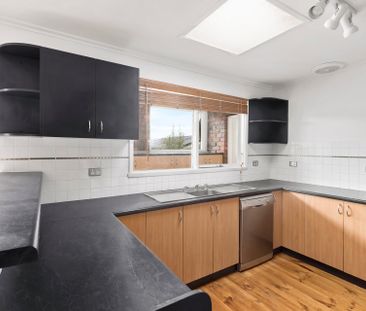 302 Mt Pleasant Road, Highton - Photo 2