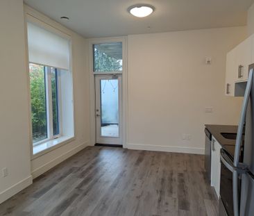 For Lease - 103 Roger Street Unit# 109, Waterloo, Ontario - Photo 4