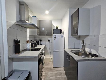 1 bedroom flat to rent - Photo 5