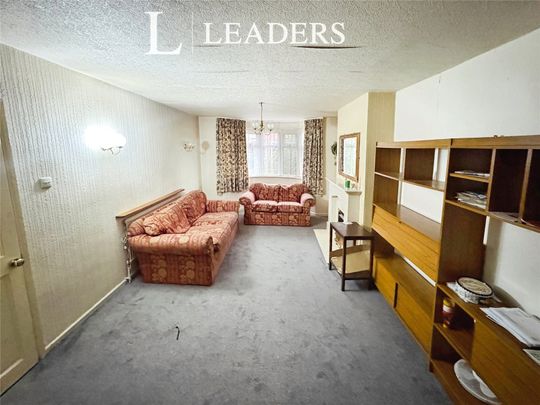 3 bedroom house to rent Lynmouth Drive, Wigston, Leicestershire, LE18 - Photo 1