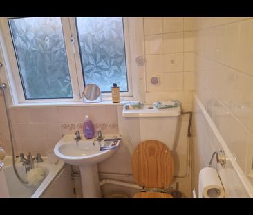 Room in a Shared House, Oakdale Road, N4 - Photo 6