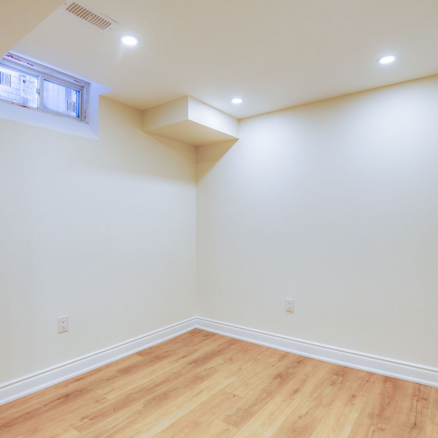 For Lease - 5557 Oscar Peterson Boulevard Unit# Bsmt, Mississauga, Ontario - Photo 1