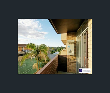 This is the LIFE-style in sought-after Maylands - Photo 4