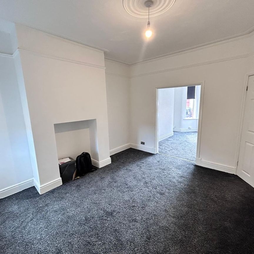 3 Bed Terraced House, Town Road, CH42 - Photo 1