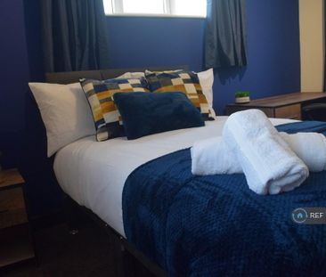 1 bedroom in a house share to rent - Photo 3