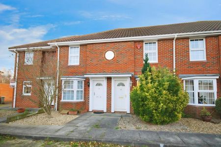 2 bedroom terraced house to rent - Photo 2