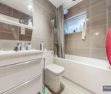 5 bedroom detached house to rent - Photo 6