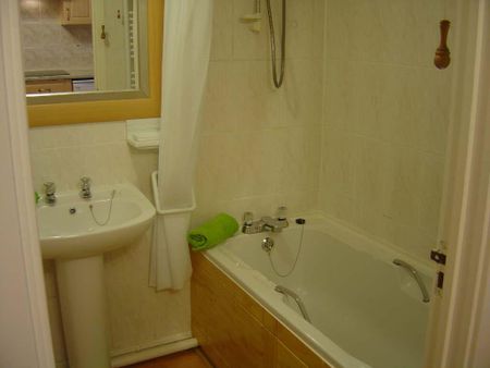 1 bedroom apartment to rent - Photo 5