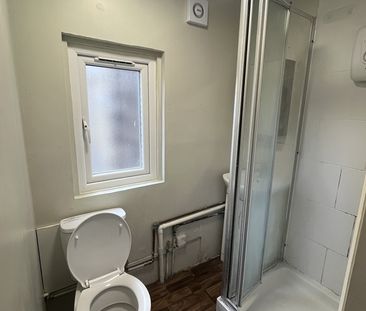 Studio Flat, Park Parade, NW10 - Photo 5
