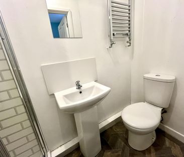 1 bedroom in a house share to rent - Photo 6