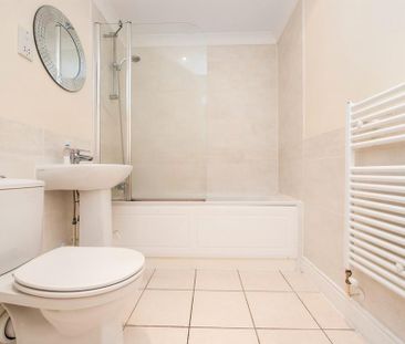 2 bedroom flat to rent - Photo 6