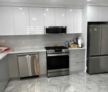 For Lease - 7626 Black walnut Trail, Mississauga, Ontario - Photo 1