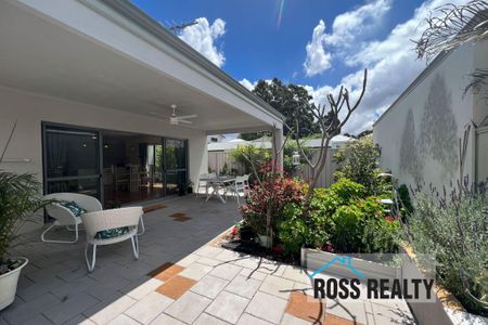 LUXURY LIVING IN PRIME LOCATION! - Photo 2