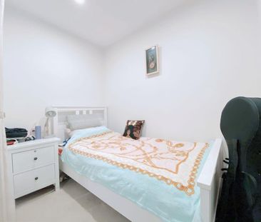 ONLY CROSS A STREET from STATION NEAR NEW MODERN COZY FULL FURNISHE... - Photo 1