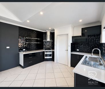 Modern 3x2x2 Home in a Convenient Dianella Location! - Photo 6