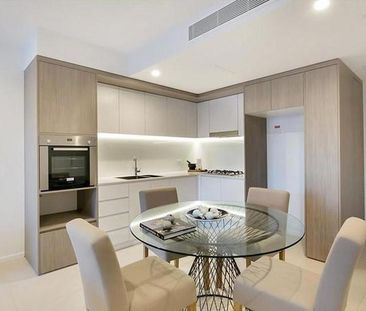 2103/123 Cavendish Road, 4151, Coorparoo Qld - Photo 4