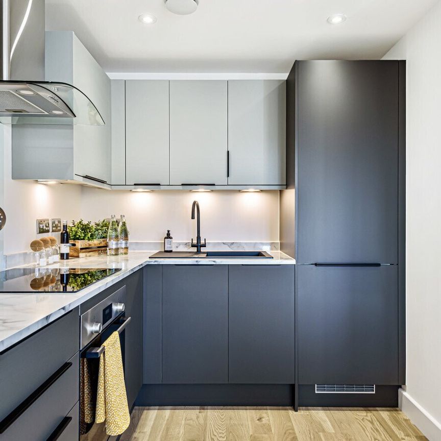 Windmill Lane, Southall - Photo 1