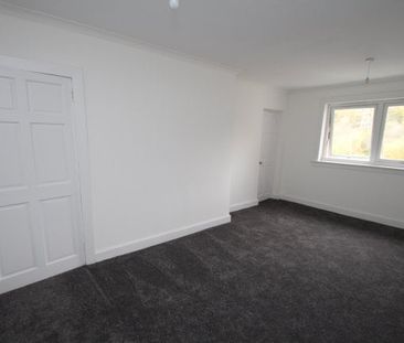 Kinfauns Drive, GLASGOW, G15 - Photo 1