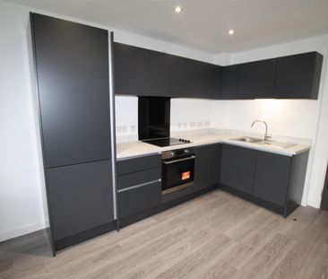 1 Bed Flat, Woden Street, M5 - Photo 6