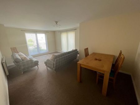 2 bedroom flat to rent - Photo 2
