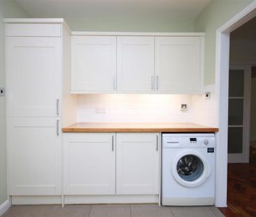 3 bedroom detached bungalow to rent - Photo 6