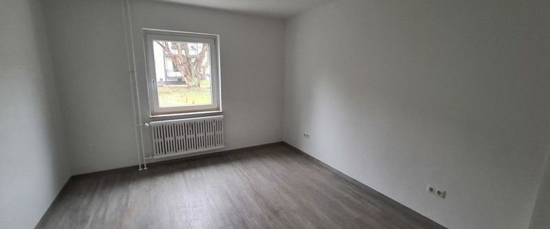 Wir renovieren für Sie frisch! Hier lässt es sich aushalten: 3-Zi.- Citywohnung - Foto 1