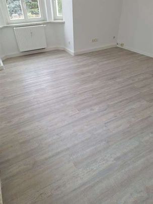 ***Neu renovierte 3 - Raum Wohnung mit Wintergarten in schöner, ruhiger Lage*** - Foto 1