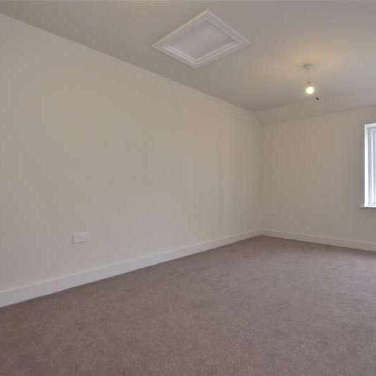 High Street, Tewkesbury, Gloucestershire, GL20 - Photo 1