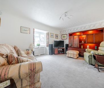 3 bedroom detached bungalow to rent - Photo 2