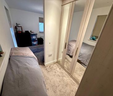 4 bedroom detached house to rent - Photo 2