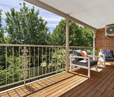 Modern Comfort, Prime Location-Your Perfect Home Awaits - Photo 2