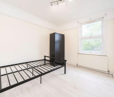 6 bedroom terraced house to rent - Photo 2