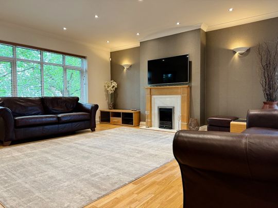 3 Bed Flat, Coniston House, L17 - Photo 1