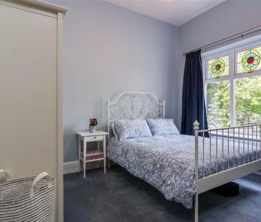 Apartment 2 83 Myrtlefield Park, Belfast, BT9 6NG - Photo 1