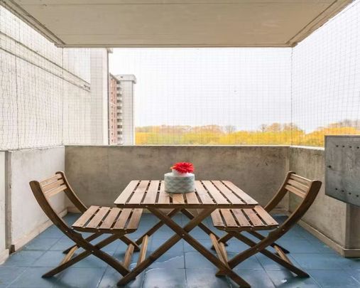 Via dei Missaglia, Milan, Lombardy 20142 - Photo 1