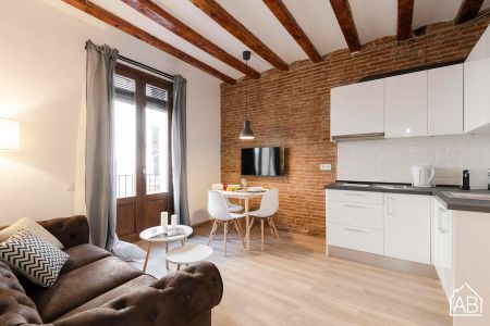 Central two bedroom apartment near the Boqueria market - Photo 3