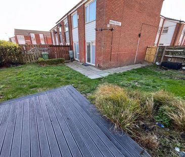 3 bedroom property to rent - Photo 1