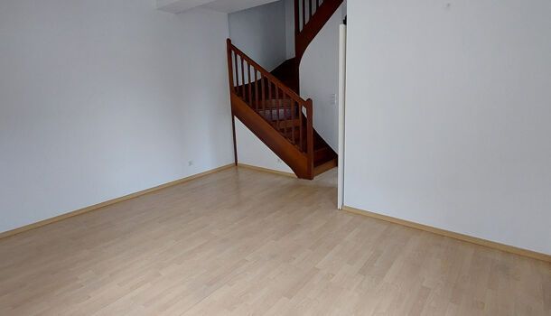 Appartement 3 pièces 59m2 REIMS 775 euros - Photo 1