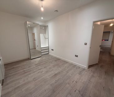 Edinburgh Gate, Harlow - Photo 1