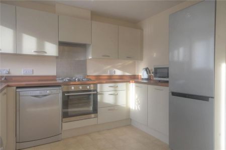 3 bedroom detached house to rent - Photo 5